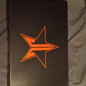 BNIB Jeffree Stay Limited Edition Mirror